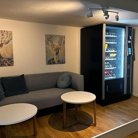 Attic Hostel بوراس المظهر الخارجي الصورة